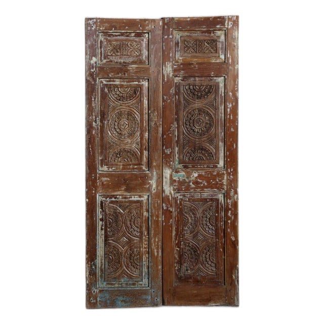 Antique Hand-Carved Indian Double Door in Reclaimed Brown Wood | Rustic Barn Door 81x42 For Sale