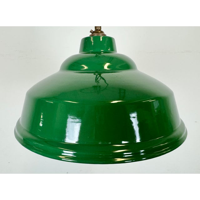 Industrial British Green Enamel Factory Pendant Lamp, 1960s For Sale - Image 4 of 16