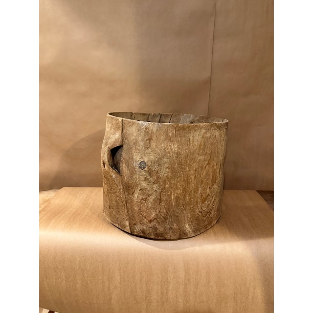 Mid 19th Century Antique Carved Wooden Bucket With 2 Handles For Sale - Image 4 of 12
