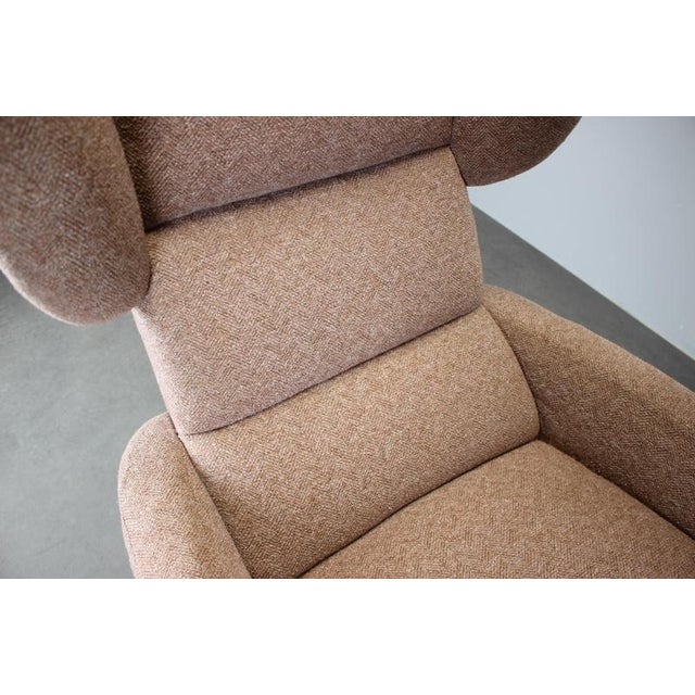 Mid-Century Wingback Lounge Chair in Pink Fabric, Former Czechoslovakia, 1970s For Sale - Image 10 of 11