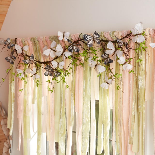 Kenneth Ludwig Chicago Raw Edge Velvet Ribbon 2" x 10 Yds. For Sale - Image 4 of 4