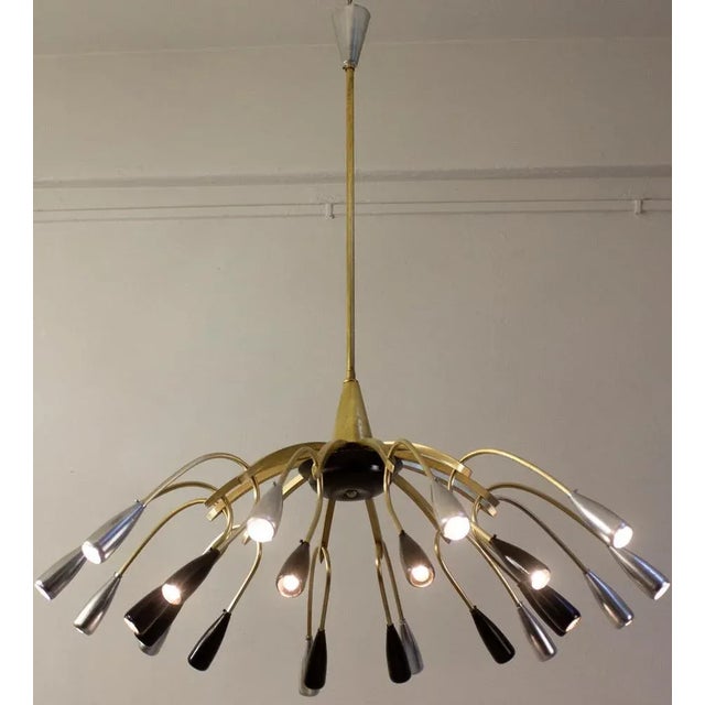 Mid-Century Brass and Murano Glass Chandelier in the style of Stilnovo, 1950s For Sale - Image 9 of 13