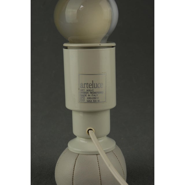 First-Edition Model 600C Table Lamp by Gino Sarfatti for Arteluce, 1960s For Sale - Image 9 of 10