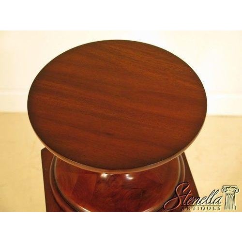 Eglomise Mirrored & Mahogany Hollywood Regency Pedestal Stand For Sale In Philadelphia - Image 6 of 8