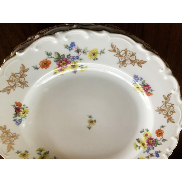 Exclusive Kahla Porcelain Dinner Set with Gold Accents, Germany, 1950s, Set of 39 For Sale - Image 9 of 18
