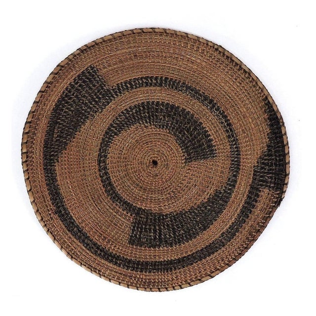 African Early 20th Century Tutsi Tight Weave Flat Basket Rwanda For Sale - Image 3 of 3