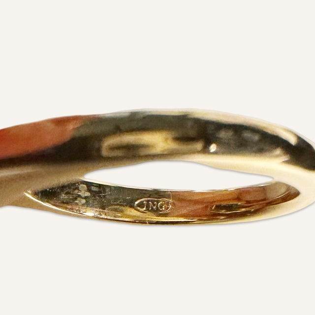 Cornflower Blue Sapphire “Bypass” Ring in 18k Yellow Gold Size 6.5 For Sale - Image 6 of 6