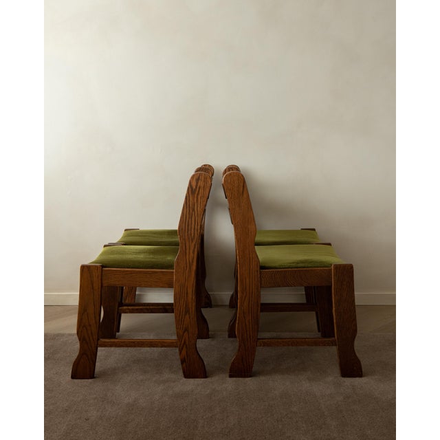 Brutalist Oak Razorback Dining Chairs with Green Velvet, 1970s, Set of 4 For Sale - Image 4 of 18