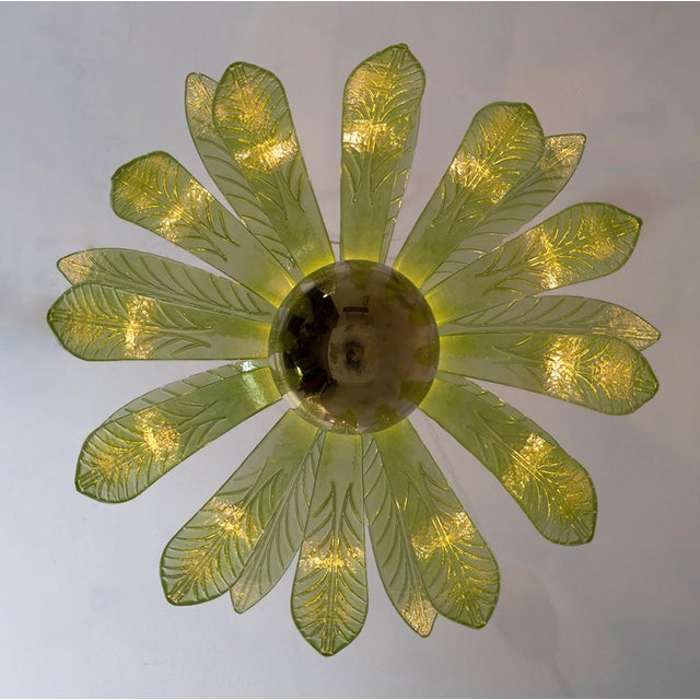 Gold Mid-Century Modern Palm Leaf Chandelier in Murano Glass and Brass from Maestri Muranesi, 2000 For Sale - Image 8 of 9