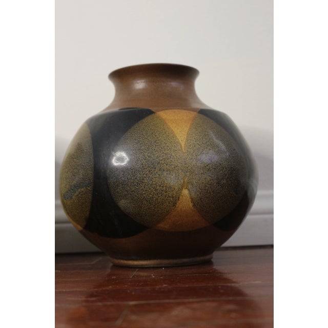 Mid 20th Century Vintage Mid 20th Century Pottery Craft Usa Robert Maxwell Style Vases - A Pair For Sale - Image 5 of 13