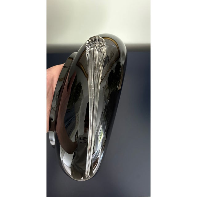 Hand-Blown Black Amethyst Vase Clear Swirled Handles Two's Company Vase Hand-Blown Black Amethyst Clear Swirled Handles For Sale In Charlotte - Image 6 of 9