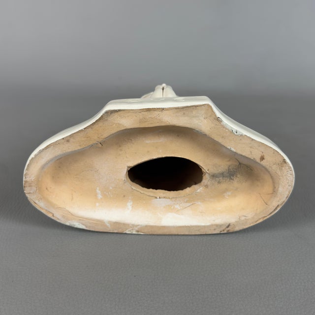 White Vintage 20th Century Madonna Virgin Prayer Bust in Glazed Ceramic from Pannunzio For Sale - Image 8 of 11