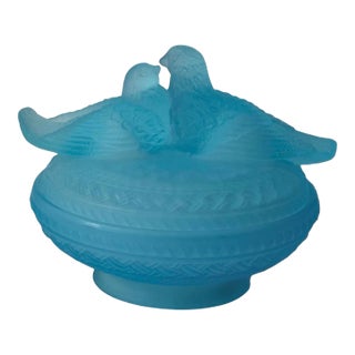 Vintage Westmoreland Blue Satin Glass "Kissing Doves" Covered Candy Dish For Sale