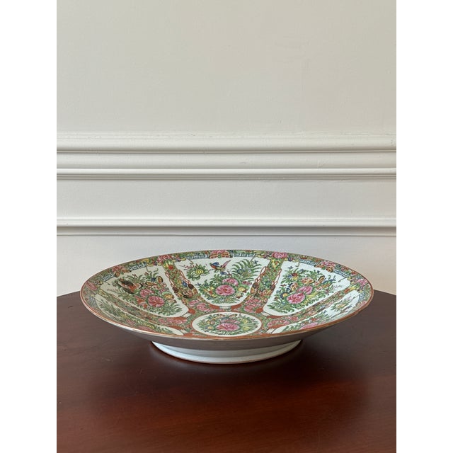 Chinese Export Hand Painted Rose Medallion Shallow Bowl For Sale In Washington DC - Image 6 of 15