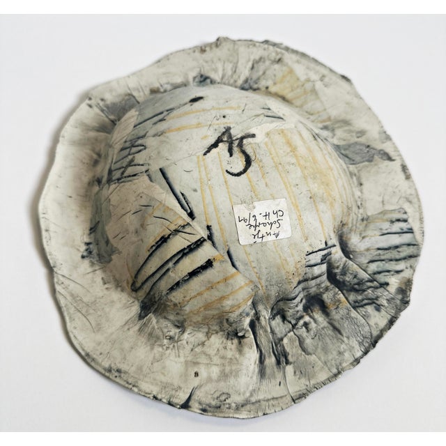 Antje Scharfe Berlin 1953 Ceramic bowl, 1991 Monogrammed, signed, and dated Size: 7 x 26.5 x 26 cm Good original condition...