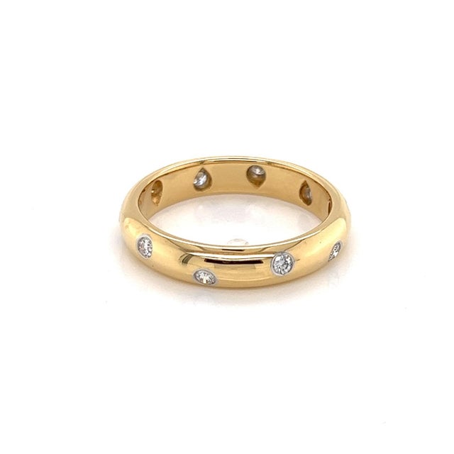 Contemporary Tiffany & Co. Etoile Diamond 18k Gold Platinum Band Ring - Size 7.5 For Sale - Image 3 of 7