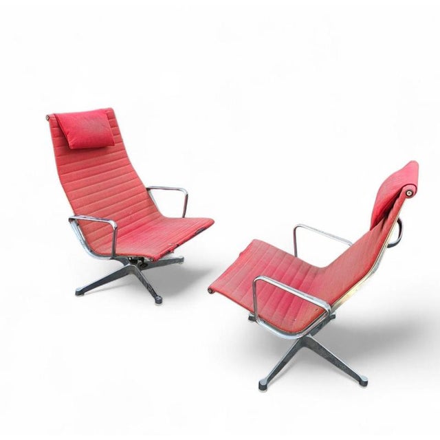 Aluminum 124 Swivel Armchair by Charles & Ray Eames Herman Miller, Set of 2 For Sale - Image 8 of 18