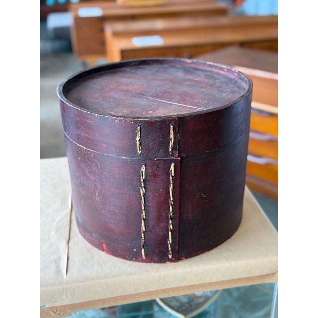 Red Antique Original Wooden Chinese Handpainted Hat Box / Basket For Sale - Image 4 of 7