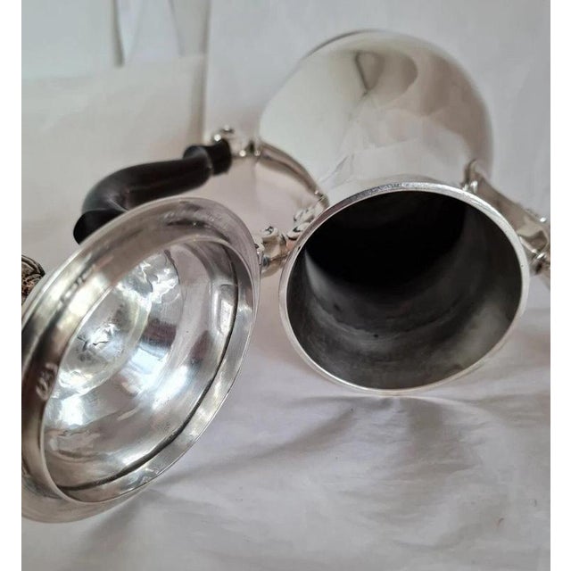 Antique George III Sterling Silver Coffee Pot from Thomas Wallis I, London, 1771 For Sale - Image 7 of 11