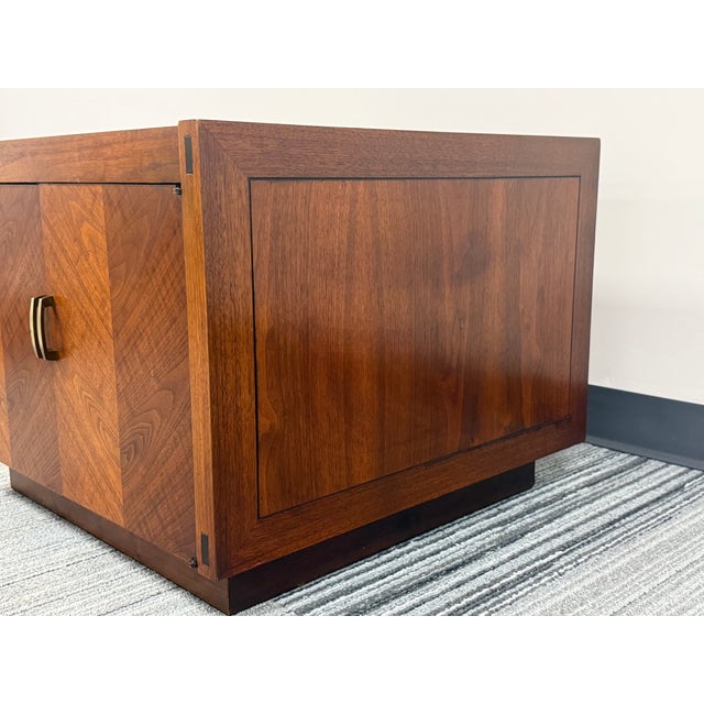 Wood Lane Mid-Century Modern Walnut Side Table Cabinet For Sale - Image 7 of 11
