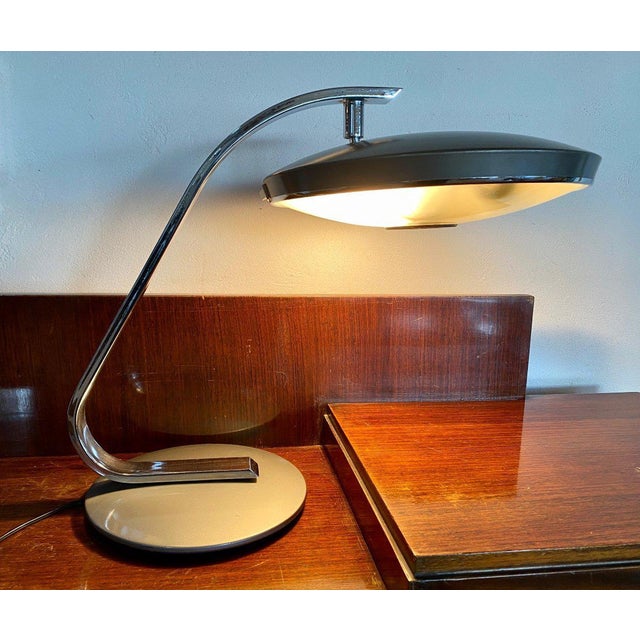 Model 520 Lamp attributed to Luis Perez de la Oliva for Fase For Sale - Image 6 of 11