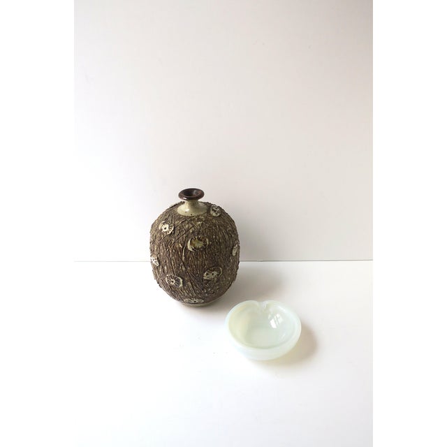 Studio Pottery Vase, Organic Modern, Circa 20th Century For Sale - Image 4 of 9
