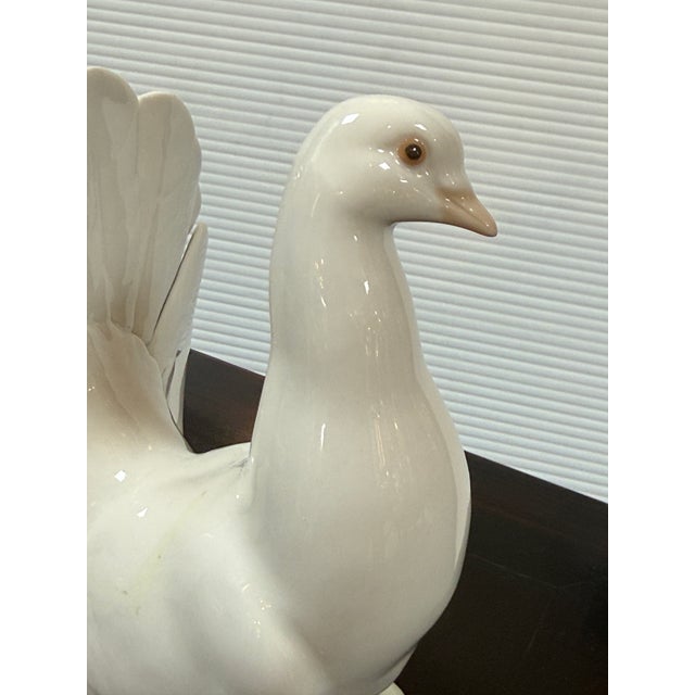 Mid 20th Century Lladró Paloma Grande Porcelain Figurines, Pair For Sale - Image 5 of 12