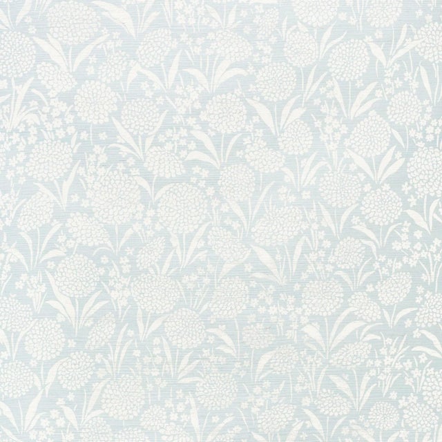 Contemporary Sample - Schumacher Chrysanthemum Sisal Wallpaper in Sky For Sale - Image 3 of 4