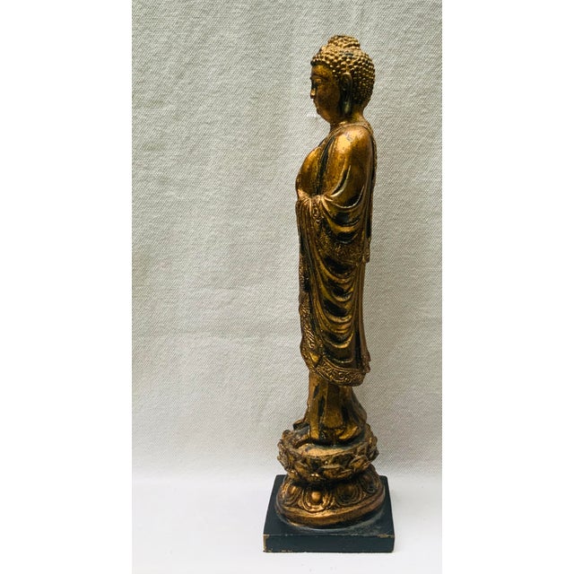 Gold 1950s Chinese Buddha Gilded Ceramic Quan Yin Figure on Base For Sale - Image 8 of 18