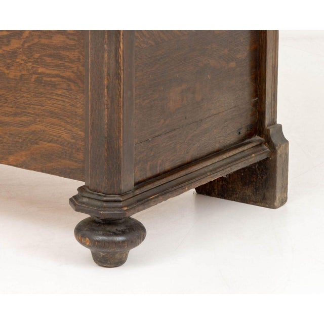 Early 20th Century Arts & Crafts Oak Hall Bench, 20th C. For Sale - Image 5 of 7