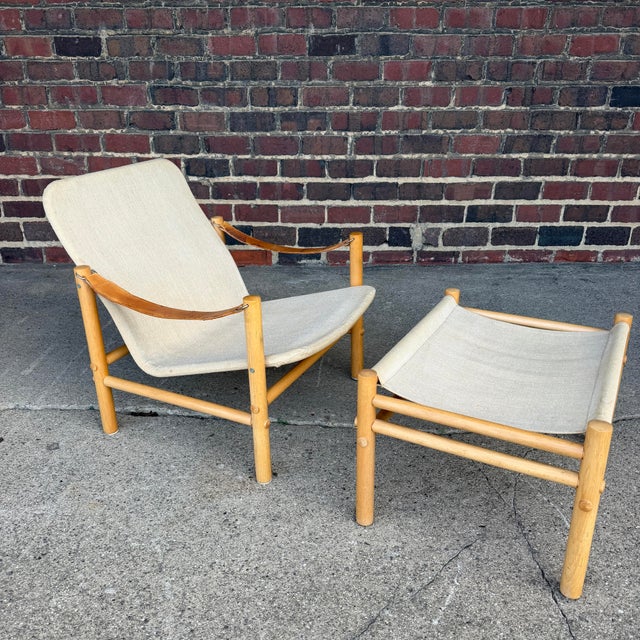 This is a “Junker” safari lounge chair designed by Bror Boije in the 1960s for DUX. It features a canvas seat sling,...