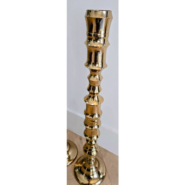 Mid-Century Modern Pair of Vintage Brass Altar Candlesticks – Bamboo Style For Sale - Image 3 of 9