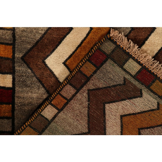 Textile 1950s Vintage Gabbeh Tribal Runner in Gray With Brown, White and Gold Chevron Patterns For Sale - Image 7 of 7