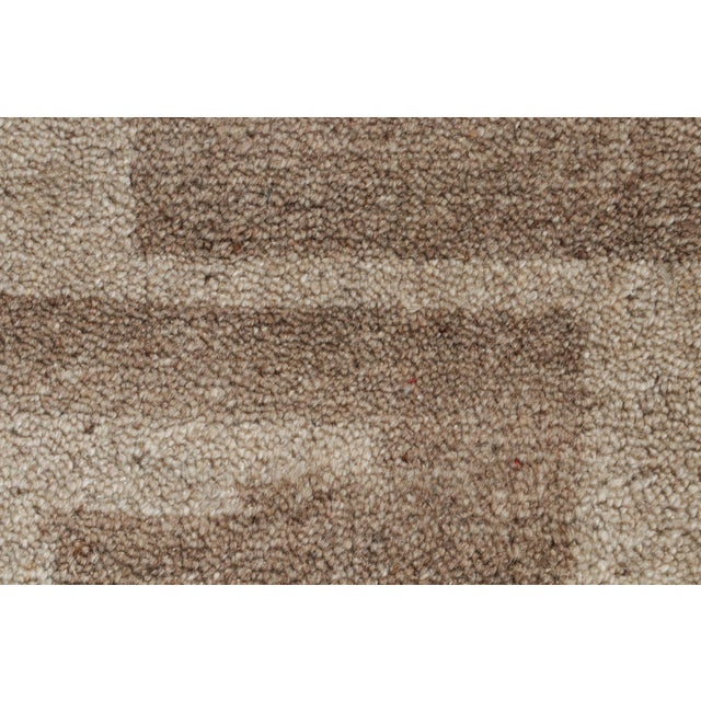 Late 20th Century Rug & Kilim’s Contemporary Rug With Geometric Design in Beige & Brown For Sale - Image 5 of 7