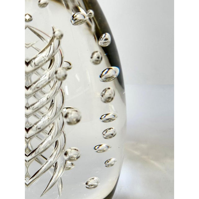 1970s Large Egg-Shaped Paperweight from Liskeard Glass, England, 1970s For Sale - Image 5 of 8