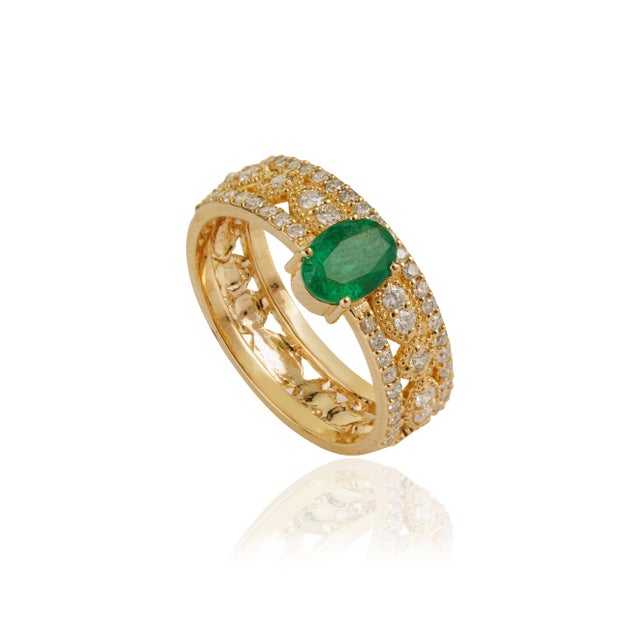 Oval Emerald & Diamond Vintage-Inspired Luxury Statement Ring in 18k Yellow Gold Size 4 For Sale - Image 4 of 17