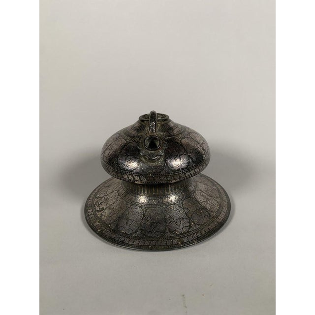 Hookah base "huqqa" with "Bidri" decoration, Deccan India, 18th century. Made of silver-nielloed steel, richly decorated...