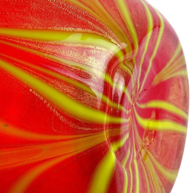 Murano Venetian Vintage Red Yellow Pulled Feather Gold Leaf Italian Art Glass Ruffle Rim Flower Vase For Sale - Image 9 of 10