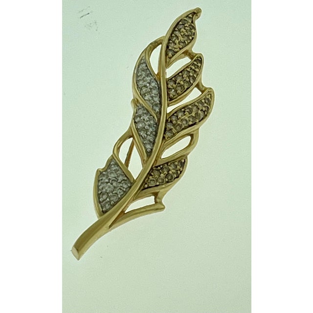 2000 - 2009 0.6 Carat Leaf Shaped Diamond 14 Karat Gold Pin or Brooch Affordable, Estate For Sale - Image 5 of 18