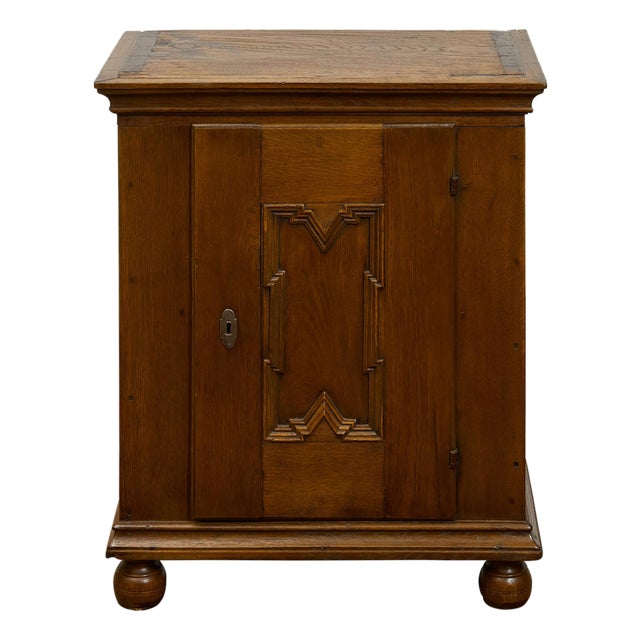 Italian 1820s Small Oak Cabinet with Single Door and Geometric Carved Motif For Sale