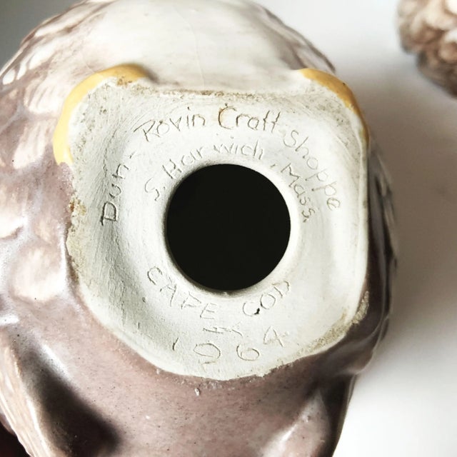 Vintage Pair of Pottery Quails Mom Baby Marked Dun Rovin Craft Shoppe 1964 Cape Cod For Sale - Image 6 of 7