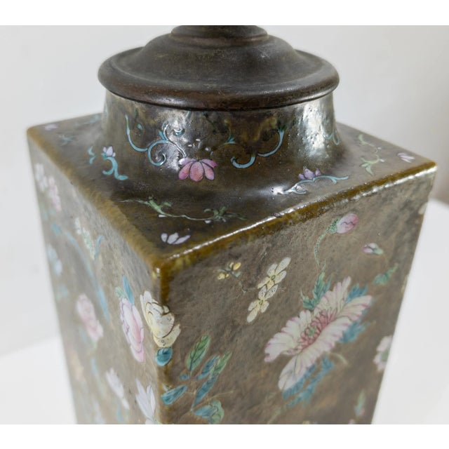 20th Century Chinese Chinoiserie Teadust Green and Floral Cong Form Table Lamp For Sale - Image 9 of 12