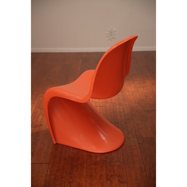 ~These chairs are ICONIC! The Panton chairs was manufactured by Verner Panton for Herman Miller in 1971 and is made of...