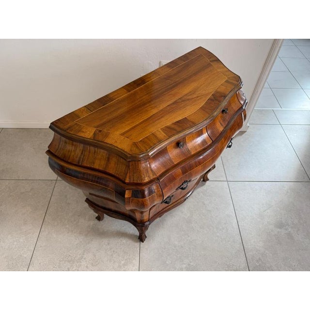 Baroque Chest of Drawers in Walnut For Sale - Image 5 of 9