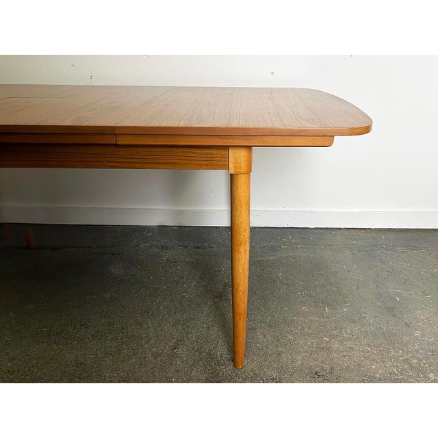 Wood Mid-Century Extending Dining Table and Chairs from Schreiber, 1970s, Set of 5 For Sale - Image 7 of 15