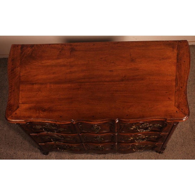 18th Century Louis XV Walnut Crossbow Chest of Drawers For Sale - Image 13 of 15