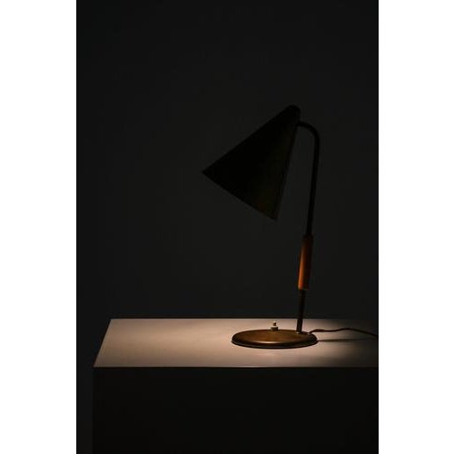 Metal Table Lamp in Brass and Lacquer, 1950s For Sale - Image 7 of 9