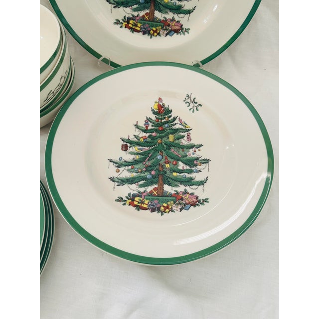 2020s Spode "Christmas Tree" 16 Piece Dinnerware Set For Sale - Image 5 of 9