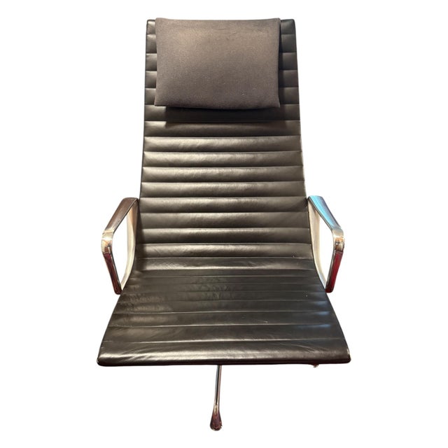 2000 - 2009 Herman Miller Eames Aluminum Group Ea 124 High-Back Ribbed Leather Lounge Chair For Sale - Image 5 of 8