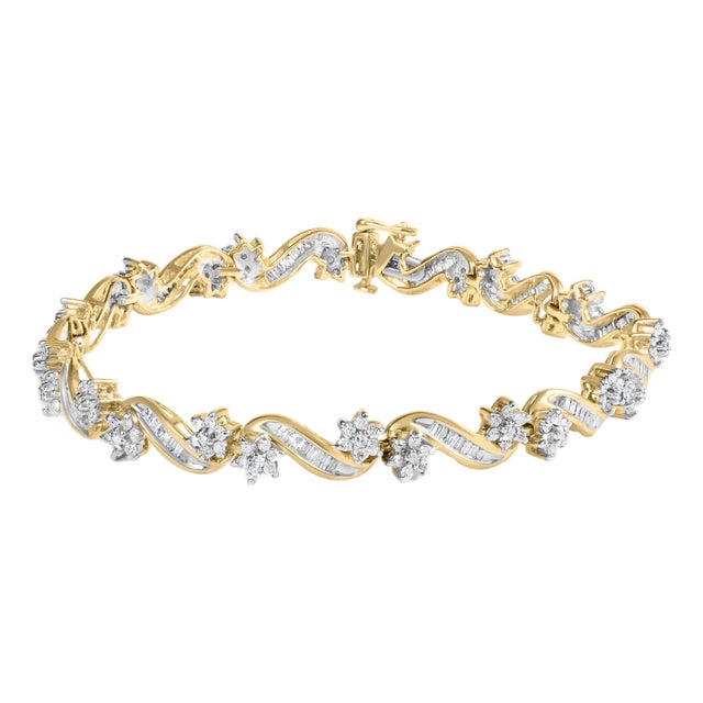 10k Yellow Gold 3.00 Cttw Round-Cut and Baguette-Cut Floral Link 7.25" Bracelet (I-J Color, I1-I2 Clarity) For Sale
